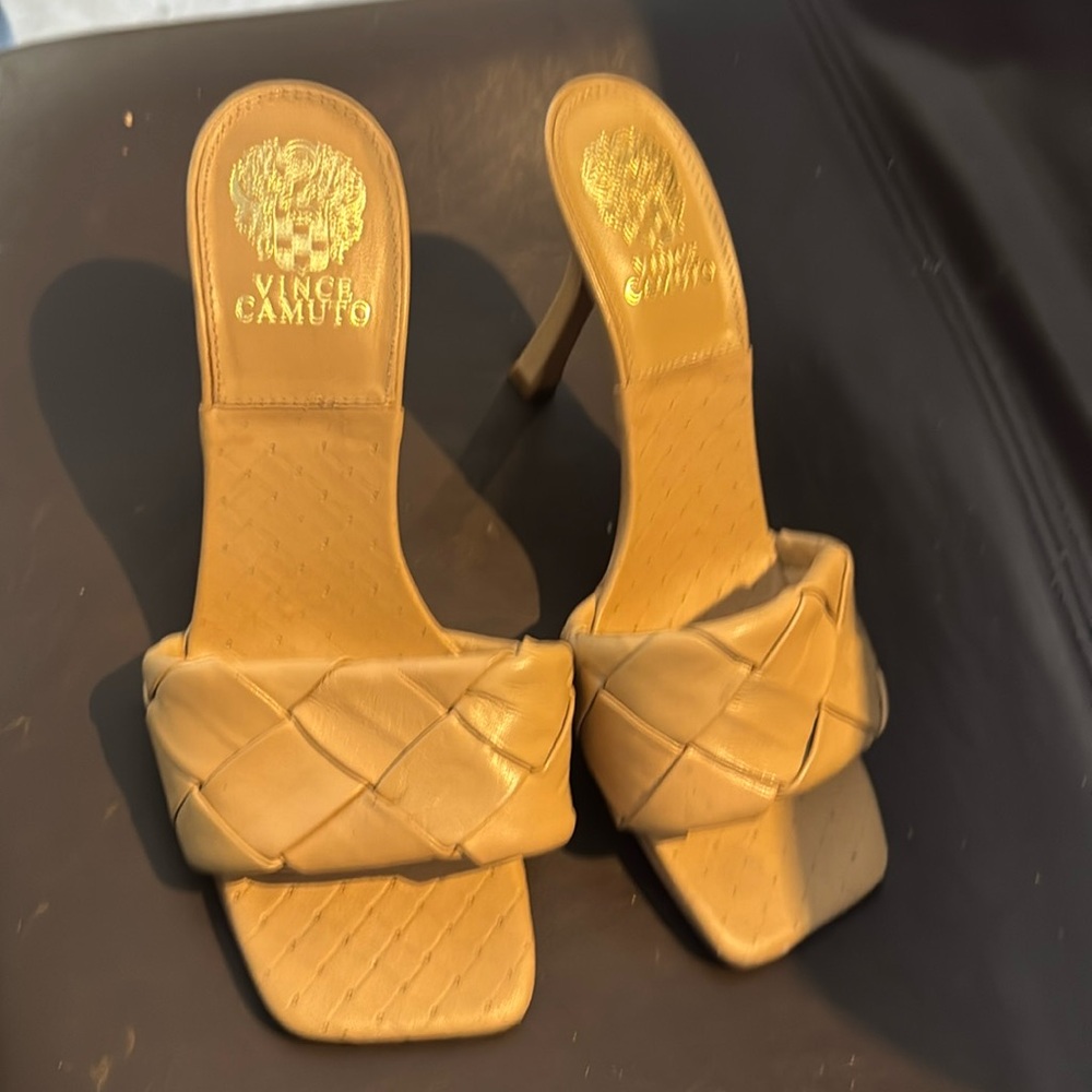 Vince Camuto Tan Women's Heeled Sandals